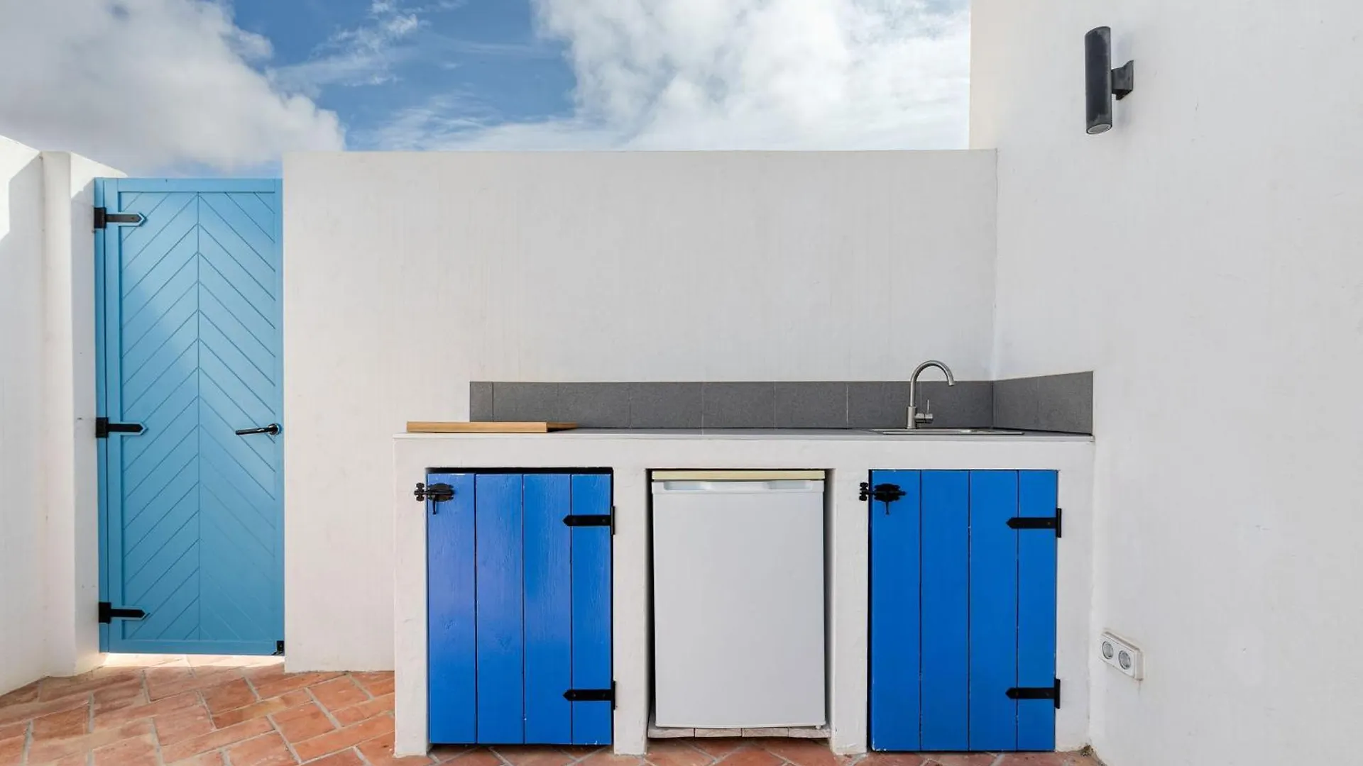 Quinta Do Ourives Bed & Breakfast Carvoeiro  Portugal